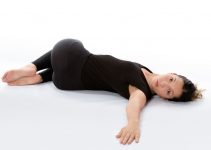 Markatasana (Monkey Spinal Twist): Steps, Benefits & Precautions Markatasana (Monkey Spinal Twist): Steps, Benefits & Precautions