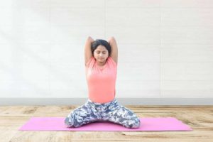 Uttana Mandukasana (Extended Frog Pose): How to Do and Benefits